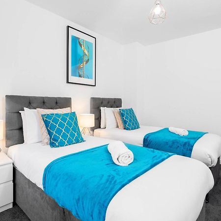 4 Bedroom House - Accommodates 7 - Garden - Parking - Netflix - Wifi - 559T Birmingham Exteriör bild