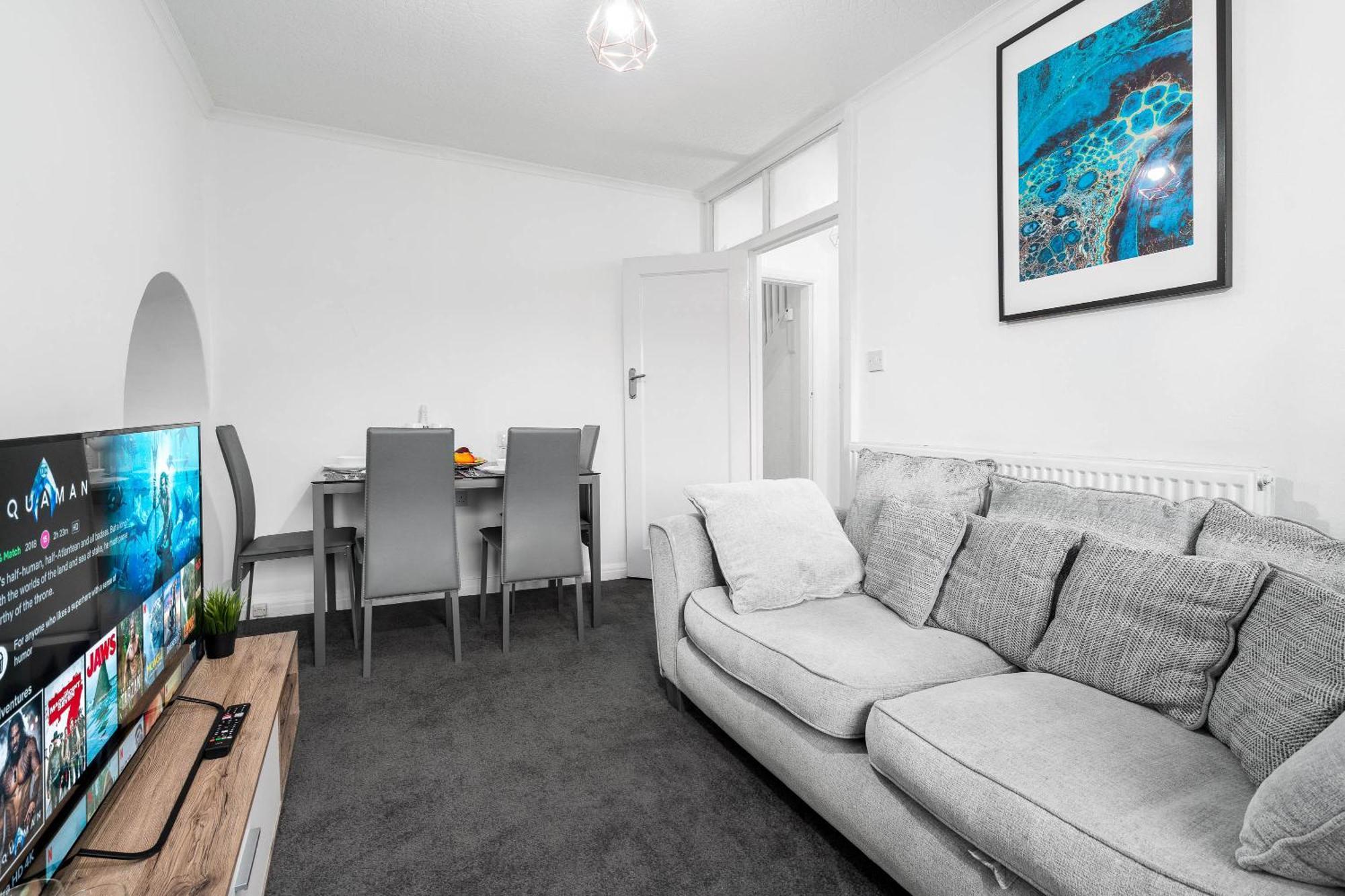 4 Bedroom House - Accommodates 7 - Garden - Parking - Netflix - Wifi - 559T Birmingham Exteriör bild