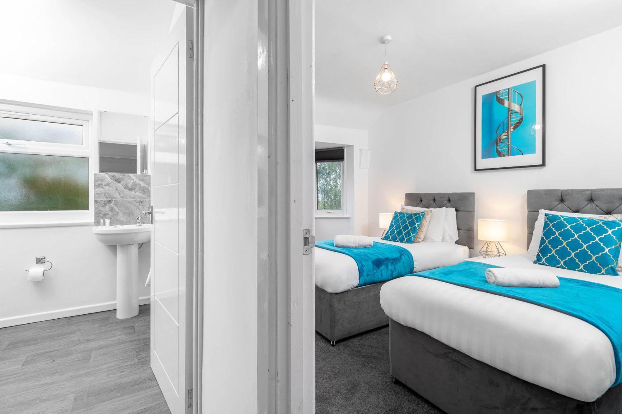 4 Bedroom House - Accommodates 7 - Garden - Parking - Netflix - Wifi - 559T Birmingham Exteriör bild